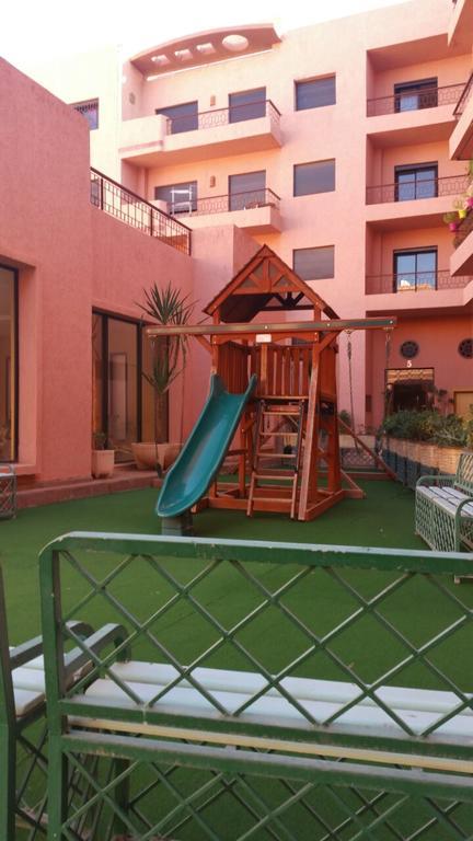 Mouzdalifa In Center Appartamento